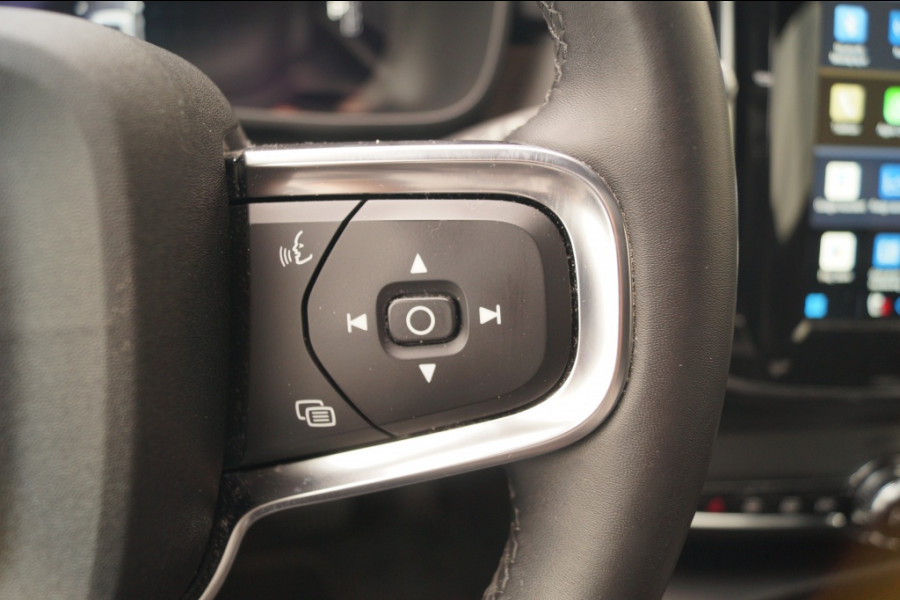 Volvo XC40 Recharge Ultimate 70kWh -PANO-TREKHAAK-CAM-ECC-