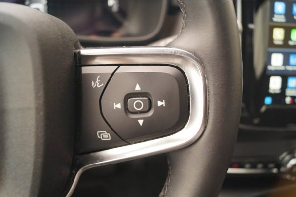 Volvo XC40 Recharge Ultimate 70kWh -PANO-TREKHAAK-CAM-ECC-