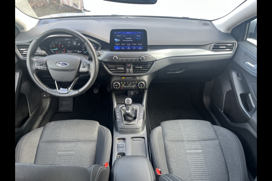 Ford FOCUS Wagon 1.0 EcoB. Active Bns COMFORT PACK! WINTERPACK! PARKINGPACK!