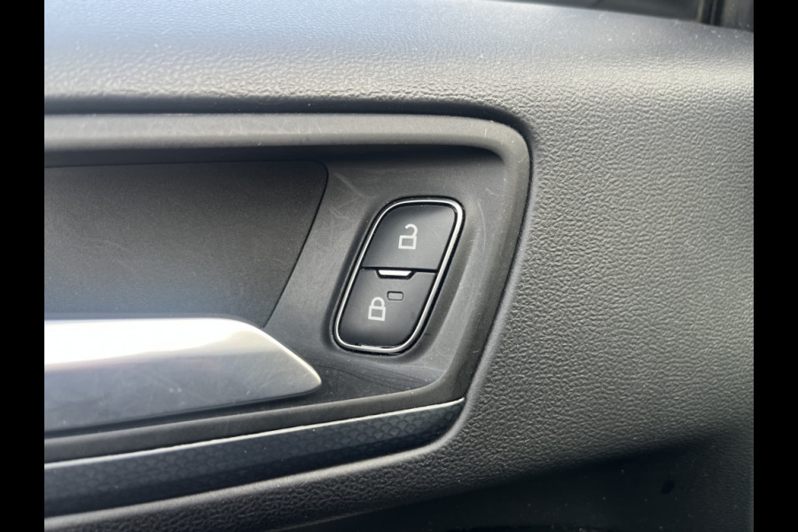 Ford FOCUS Wagon 1.0 EcoB. Active Bns COMFORT PACK! WINTERPACK! PARKINGPACK!