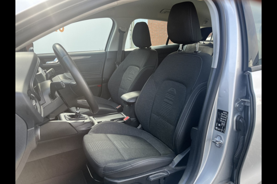 Ford FOCUS Wagon 1.0 EcoB. Active Bns COMFORT PACK! WINTERPACK! PARKINGPACK!