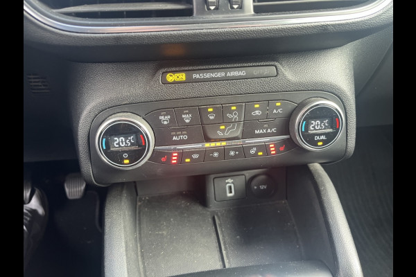 Ford FOCUS Wagon 1.0 EcoB. Active Bns COMFORT PACK! WINTERPACK! PARKINGPACK!