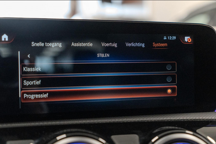 Mercedes-Benz CLA-Klasse 250 e AMG Business Solution Pano|Memory|Camera|Sfeerverlichting