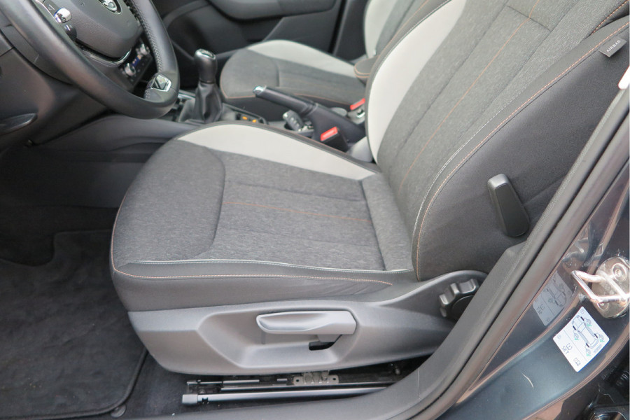 Škoda Kamiq 1.0 TSI 110pk Style PDC ,LMV,Trekhaak,Stoelverwarming,Cruisecontrol,Achteruitrijcamera, Carplay, Stuurwiel multifunctioneel, Navigatie(via carplay) etc.