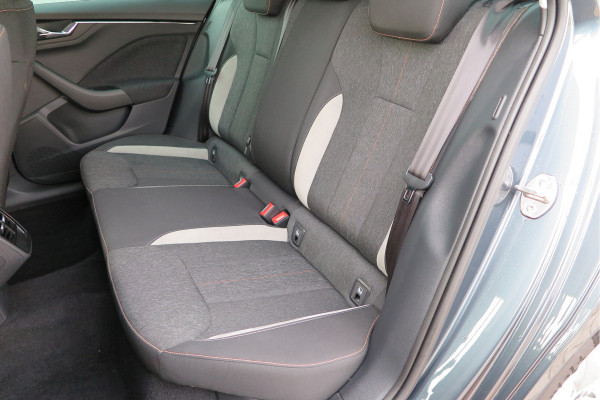 Škoda Kamiq 1.0 TSI 110pk Style PDC ,LMV,Trekhaak,Stoelverwarming,Cruisecontrol,Achteruitrijcamera, Carplay, Stuurwiel multifunctioneel, Navigatie(via carplay) etc.