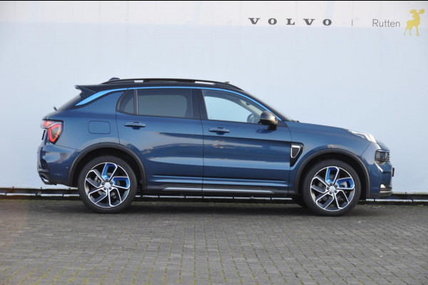 Lynk & Co 01 276PK Automaat Rolhoes / zwarte dakhemel / 360 Camera / Adaptieve cruise control / Elektrische stoelen / BLIS / Stoelverwarming / Elektrische achterklep / Climate control / Parkeersensoren met camera / Regensensor / Keyless entry /