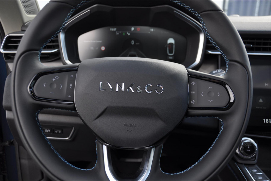 Lynk & Co 01 276PK Automaat Rolhoes / zwarte dakhemel / 360 Camera / Adaptieve cruise control / Elektrische stoelen / BLIS / Stoelverwarming / Elektrische achterklep / Climate control / Parkeersensoren met camera / Regensensor / Keyless entry /