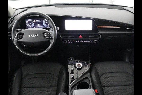 Kia Niro EV DynamicPlusLine 64.8 kWh | SOH 100% | Schuifdak | Leder | Stoelverwarming | Adaptive cruise | Camera | Carplay | Dodehoek detectie | Naviagtie | Harman/Kardon
