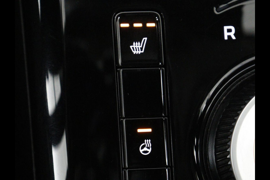 Kia Niro EV DynamicPlusLine 64.8 kWh | SOH 100% | Schuifdak | Leder | Stoelverwarming | Adaptive cruise | Camera | Carplay | Dodehoek detectie | Naviagtie | Harman/Kardon