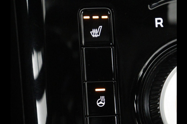 Kia Niro EV DynamicPlusLine 64.8 kWh | SOH 100% | Schuifdak | Leder | Stoelverwarming | Adaptive cruise | Camera | Carplay | Dodehoek detectie | Naviagtie | Harman/Kardon