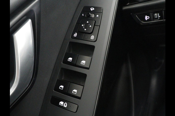 Kia Niro EV DynamicPlusLine 64.8 kWh | SOH 100% | Schuifdak | Leder | Stoelverwarming | Adaptive cruise | Camera | Carplay | Dodehoek detectie | Naviagtie | Harman/Kardon