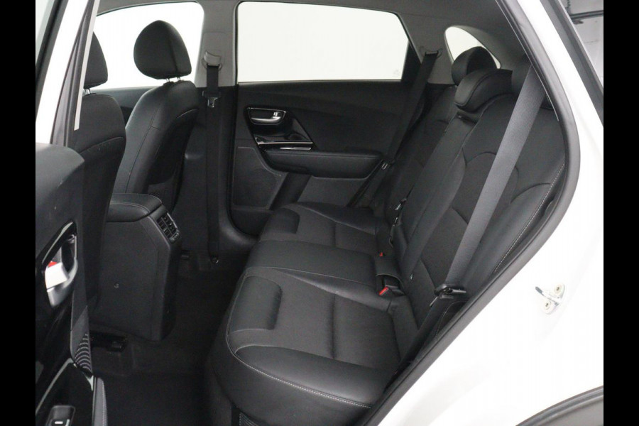 Kia Niro 1.6 GDi PHEV DynamicLine | Trekhaak | Adaptive cruise | Half leder | Camera | Carplay | Navigatie | Climate control | Bluetooth | Parkeerhulp