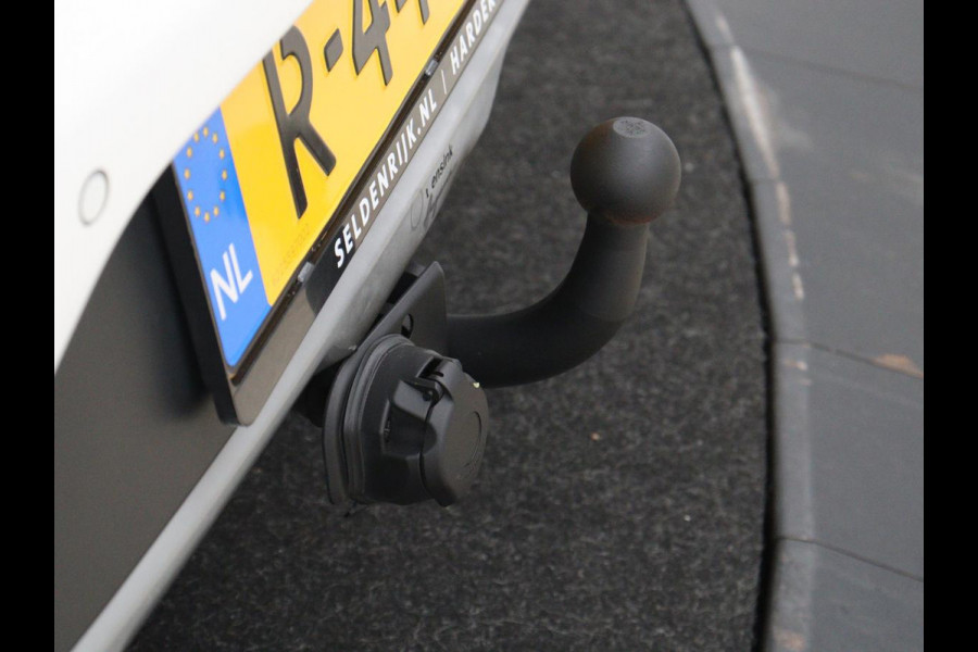 Kia Niro 1.6 GDi PHEV DynamicLine | Trekhaak | Adaptive cruise | Half leder | Camera | Carplay | Navigatie | Climate control | Bluetooth | Parkeerhulp