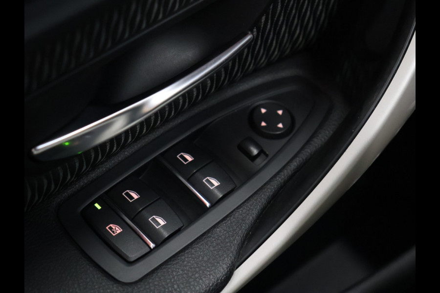 BMW 4 Serie Gran Coupé 420i Corporate Lease Executive [CRUISE CONTROL, BLUETOOTH TELEFOON, PDC V+A, BMW LED, ELEKTRISCHE ACHTERKLEP, NIEUWSTAAT]