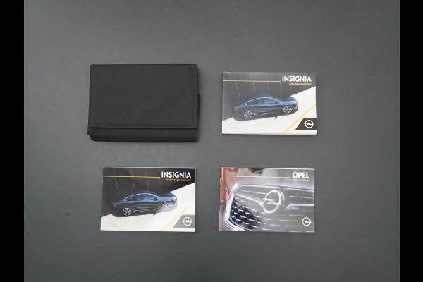 Opel Insignia Grand Sport 1.5T 165PK 5Drs Executive Leer AGR-Comfort Stoelen Camera Trekhaak Navi Apple Carplay Android Pdc LED Ecc Cruise Con Comfort Stoelen Regen-Lichtsensor Sensor dodehoek Verkeersherkenning Rijstrooksensor 1e Eigenaar Origineel Nederlandse Auto