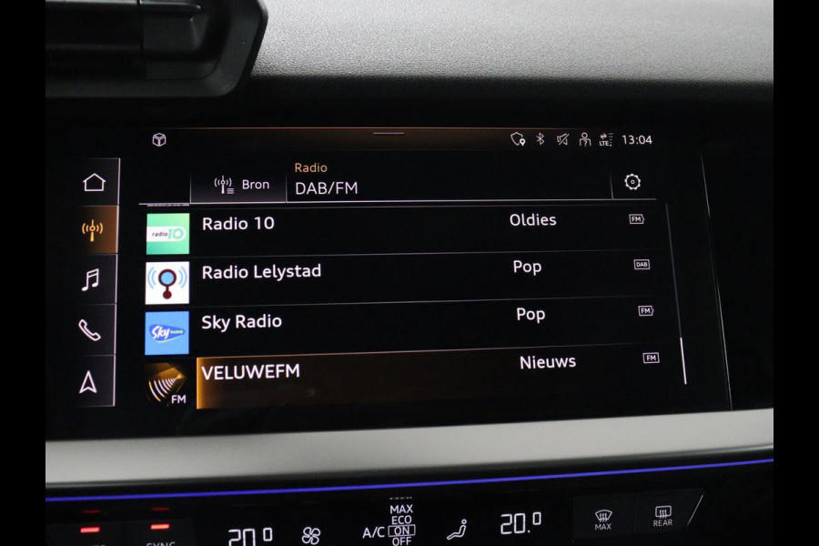 Audi A3 30 TFSI Business edition | Sportstoelen | Trekhaak | Carplay | 17'' | Navigatie | Virtual Cockpit | Full LED | Climate control | Parkeerhulp | Bluetooth | Cruise control