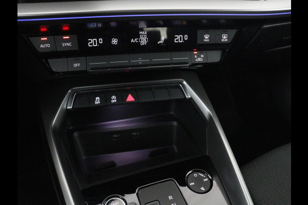 Audi A3 30 TFSI Business edition | Sportstoelen | Trekhaak | Carplay | 17'' | Navigatie | Virtual Cockpit | Full LED | Climate control | Parkeerhulp | Bluetooth | Cruise control