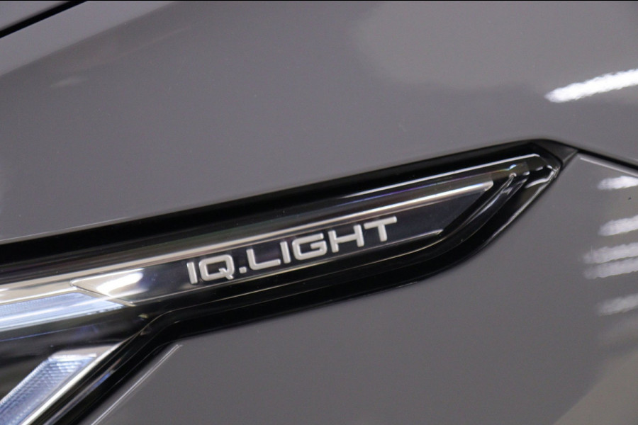 Volkswagen Golf 1.5 eTSI R-Line Pano/HUD/H&K/CAM/BLINDESPOT/BOMVOL