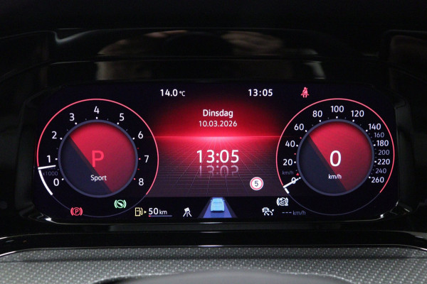 Volkswagen Golf 1.5 eTSI R-Line Pano/HUD/H&K/CAM/BLINDESPOT/BOMVOL