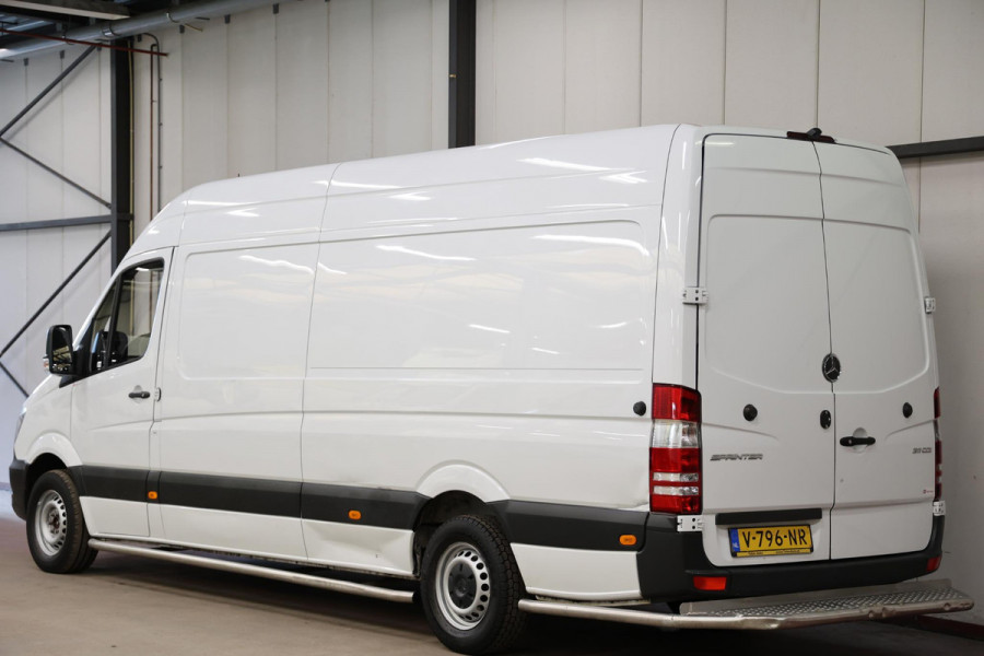 Mercedes-Benz Sprinter 311 2.2 CDI AUTOMAAT L3H2 POST NL EURO 6