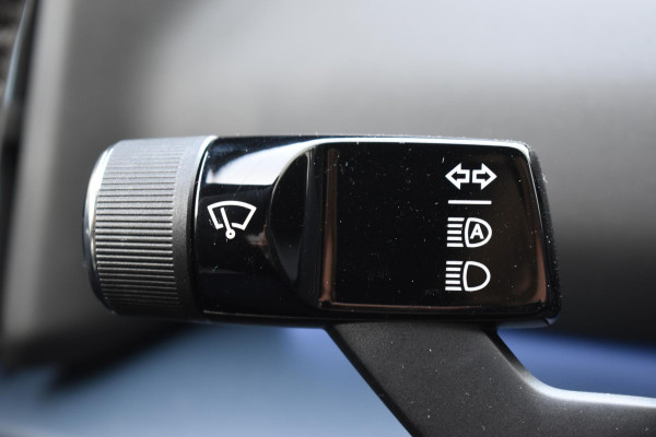 Volvo EX30 272PK Single Motor Extended Range Black Edition Europa 69 kWh / Adaptive Cruise control / Extra getint glas / Climate Pack / Achteruitrijcamera / Elektrisch verstelbare stoelen / Parkeersensoren V+A