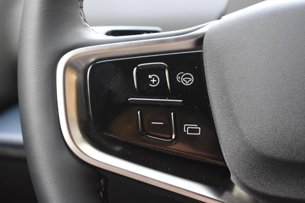 Volvo EX30 272PK Single Motor Extended Range Black Edition Europa 69 kWh / Adaptive Cruise control / Extra getint glas / Climate Pack / Achteruitrijcamera / Elektrisch verstelbare stoelen / Parkeersensoren V+A