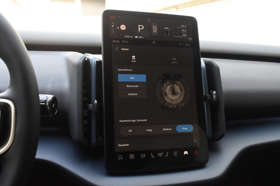 Volvo EX30 272PK Single Motor Extended Range Black Edition Europa 69 kWh / Adaptive Cruise control / Extra getint glas / Climate Pack / Achteruitrijcamera / Elektrisch verstelbare stoelen / Parkeersensoren V+A