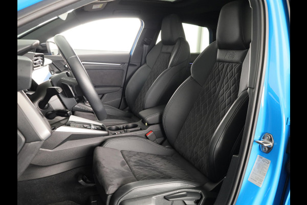 Audi A3 Sportback 35 TFSI S edition 150pk | Panoramadak | Stoelverwarming | Matrix led verlichting | Leder -/ Alcantara bekleding | Verlengde garantie