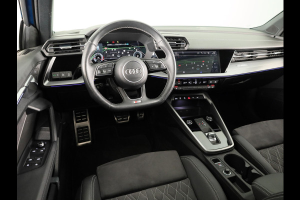 Audi A3 Sportback 35 TFSI S edition 150pk | Panoramadak | Stoelverwarming | Matrix led verlichting | Leder -/ Alcantara bekleding | Verlengde garantie