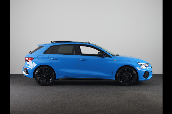 Audi A3 Sportback 35 TFSI S edition 150pk | Panoramadak | Stoelverwarming | Matrix led verlichting | Leder -/ Alcantara bekleding | Verlengde garantie