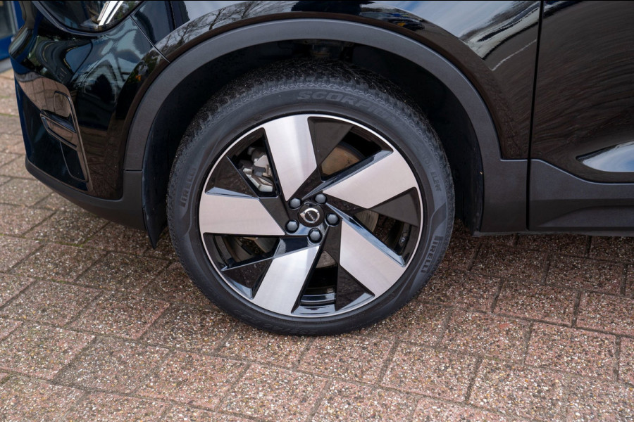 Volvo C40 Recharge Core 69 kWh|Prijs rijklaar incl. 12 mnd garantie|LMV DAB Carplay Camera PDC Panodak