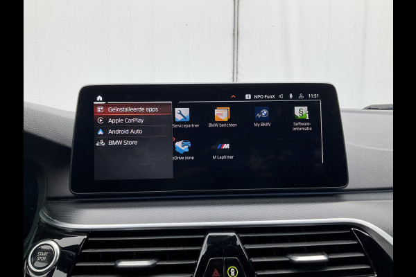 BMW 5 Serie Touring 530e M-Sport Leer Memory Laser Adapt.Cr Sfeer PHEV Business Edition Plus Plug-in