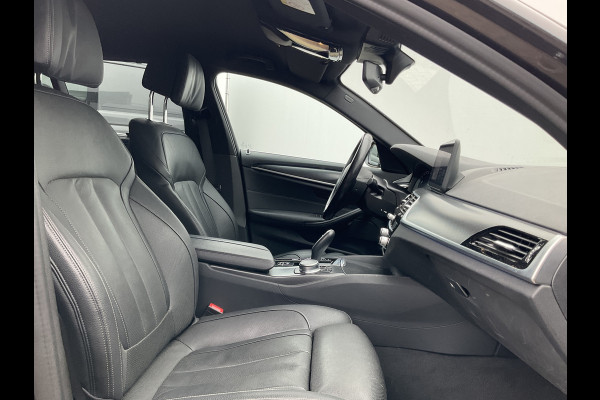 BMW 5 Serie Touring 530e M-Sport Leer Memory Laser Adapt.Cr Sfeer PHEV Business Edition Plus Plug-in