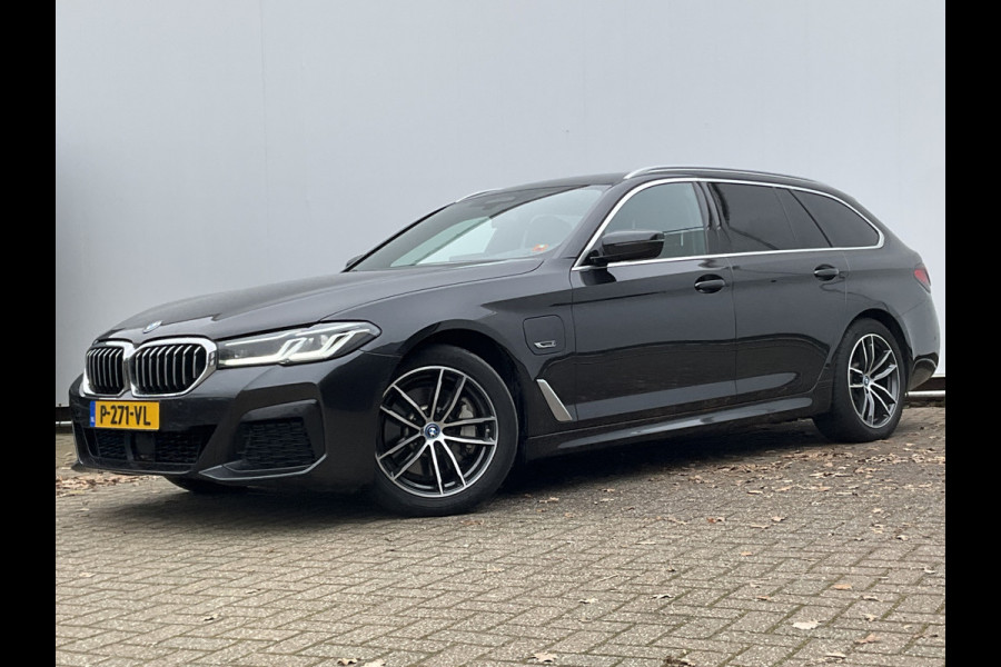 BMW 5 Serie Touring 530e M-Sport Leer Memory Laser Adapt.Cr Sfeer PHEV Business Edition Plus Plug-in