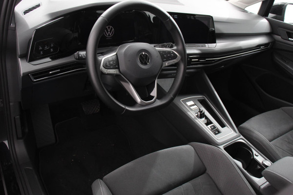 Volkswagen Golf Variant 1.5 eTSI 150pk DSG Style | Navigatie | Apple Carplay/Android Auto | Parkeersensoren | Adaptive Cruise Control | Blind Spot Assist | Stoel-en stuurverwarming | Ledverlichting | Getinte ramen | Climate Control |