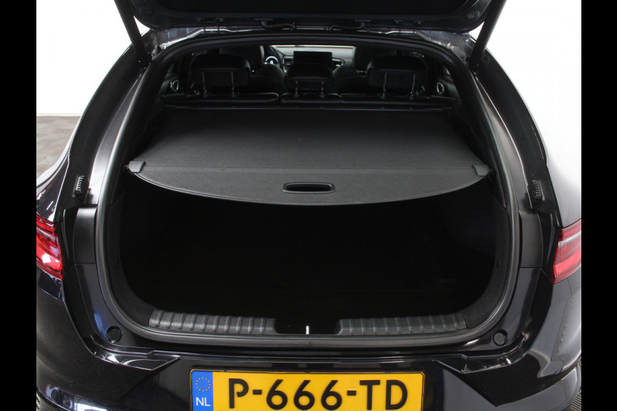 Kia ProCeed 1.5 T-GDi GT-Line CAMERA | CARPLAY | CLIMATE | STOEL/STUUR VERW | LED | LMV17 | 1/2LEER | NAVI | PANODAK | ADAP.CRUISE | ELEC.A.