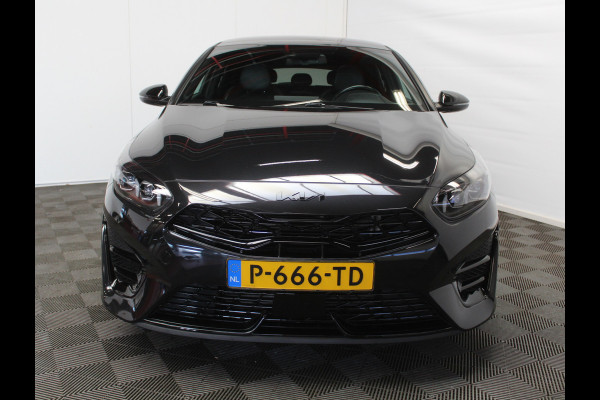 Kia ProCeed 1.5 T-GDi GT-Line CAMERA | CARPLAY | CLIMATE | STOEL/STUUR VERW | LED | LMV17 | 1/2LEER | NAVI | PANODAK | ADAP.CRUISE | ELEC.A.