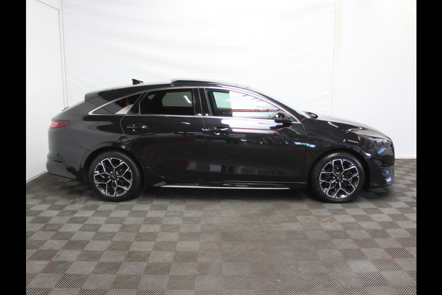 Kia ProCeed 1.5 T-GDi GT-Line CAMERA | CARPLAY | CLIMATE | STOEL/STUUR VERW | LED | LMV17 | 1/2LEER | NAVI | PANODAK | ADAP.CRUISE | ELEC.A.