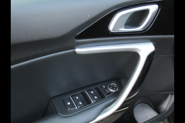 Kia ProCeed 1.5 T-GDi GT-Line CAMERA | CARPLAY | CLIMATE | STOEL/STUUR VERW | LED | LMV17 | 1/2LEER | NAVI | PANODAK | ADAP.CRUISE | ELEC.A.