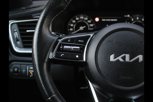 Kia ProCeed 1.5 T-GDi GT-Line CAMERA | CARPLAY | CLIMATE | STOEL/STUUR VERW | LED | LMV17 | 1/2LEER | NAVI | PANODAK | ADAP.CRUISE | ELEC.A.
