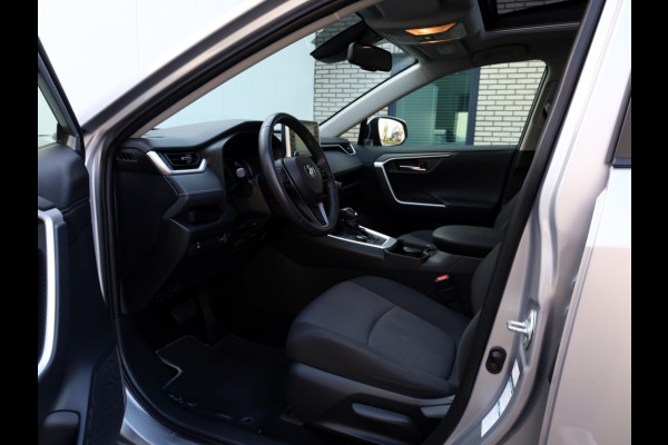 Toyota RAV4 2.5 Hybrid AWD Dynamic | Panoramadak | Elektrische Achterklep |