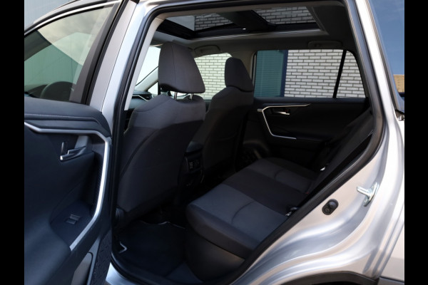 Toyota RAV4 2.5 Hybrid AWD Dynamic | Panoramadak | Elektrische Achterklep |