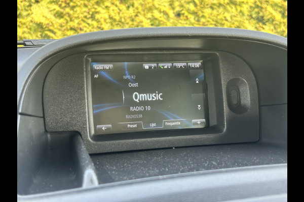 Renault Kangoo 1.2 TCe 115 PK BENZINE !! / BPM VRIJ / L1H1 / 43.891 KM !! / 1e EIG. / TREKHAAK / CAMERA / AIRCO / CRUISE / NAVI