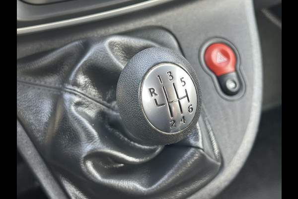 Renault Kangoo 1.2 TCe 115 PK BENZINE !! / BPM VRIJ / L1H1 / 43.891 KM !! / 1e EIG. / TREKHAAK / CAMERA / AIRCO / CRUISE / NAVI