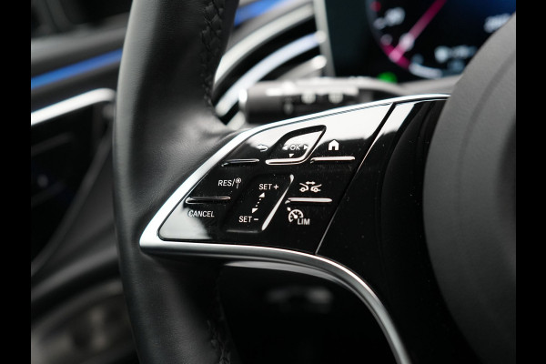 Mercedes-Benz E-Klasse Estate 300 e Luxury Line PHEV 313pk Dealer O.H | Luchtvering | Trekhaak af Fabriek | Lederen Comfortzetels Memory | Adaptive Cruise | Burmester 4D | Digital LED | 360 Camera | Keyless | Sfeerverlichting | Plug In Hybrid