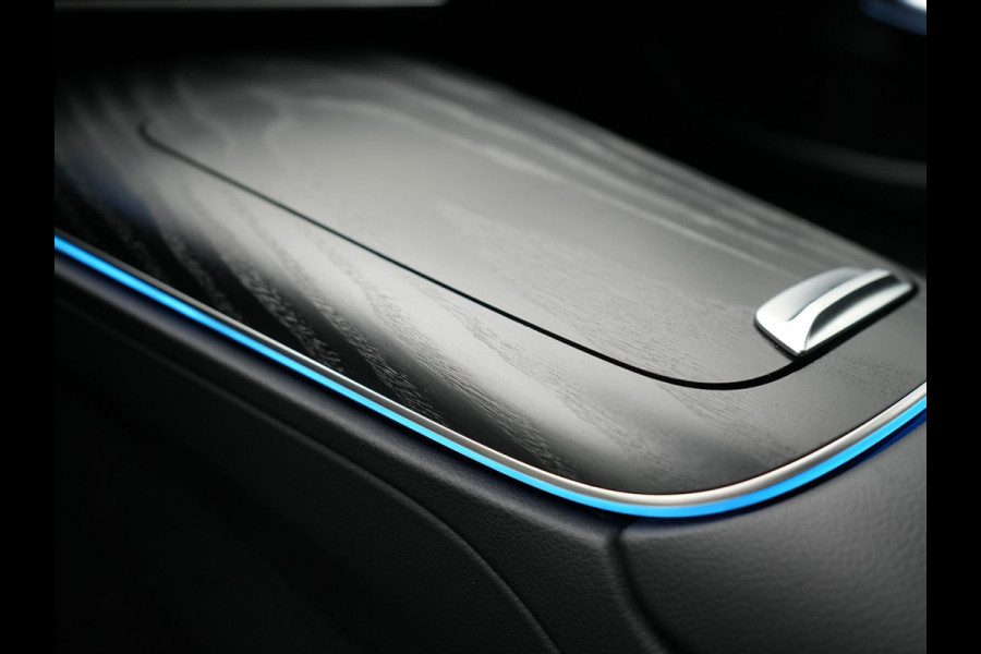 Mercedes-Benz E-Klasse Estate 300 e Luxury Line PHEV 313pk Dealer O.H | Luchtvering | Trekhaak af Fabriek | Lederen Comfortzetels Memory | Adaptive Cruise | Burmester 4D | Digital LED | 360 Camera | Keyless | Sfeerverlichting | Plug In Hybrid