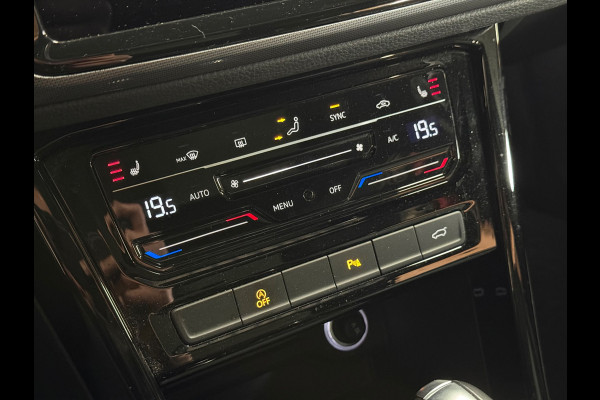 Volkswagen Touran 1.4 TSI Highline Business R 7p | Pano | Trekhaak | Stoel/Stuur verwarming | Camera | Carplay