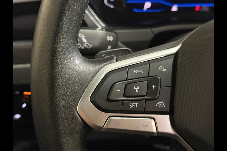 Volkswagen Touran 1.4 TSI Highline Business R 7p | Pano | Trekhaak | Stoel/Stuur verwarming | Camera | Carplay