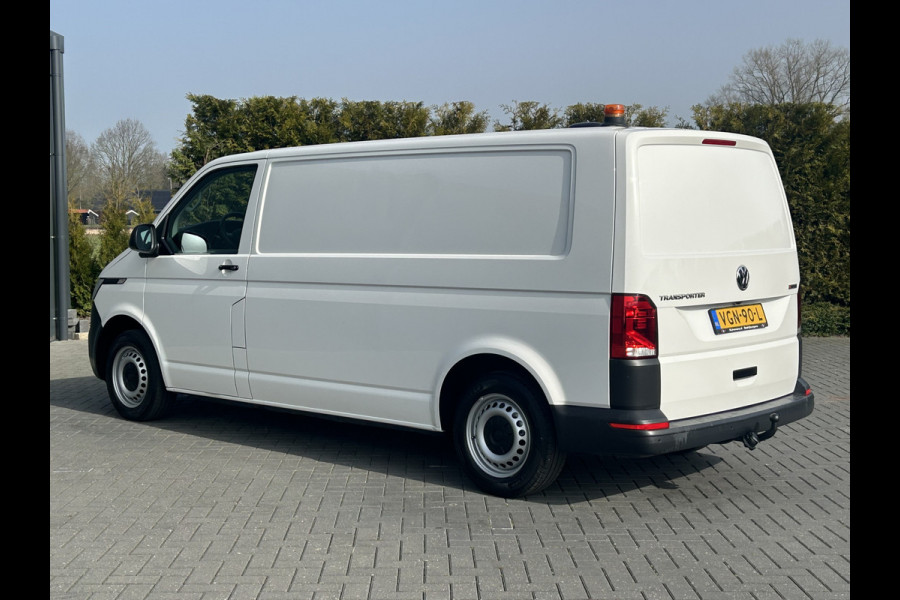 Volkswagen Transporter 2.0 TDI 150 PK 4-MOTION 6.1 / L2H1 / 1e EIG. / 4x4 / TREKHAAK / ACHTERKLEP / INRICHTING / AIRCO / CRUISE / NAVI / APPLE CARPLAY