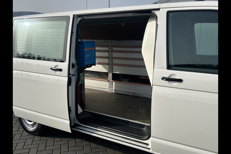 Volkswagen Transporter 2.0 TDI 150 PK 4-MOTION 6.1 / L2H1 / 1e EIG. / 4x4 / TREKHAAK / ACHTERKLEP / INRICHTING / AIRCO / CRUISE / NAVI / APPLE CARPLAY